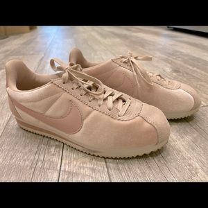 Nike Cortez - Blush Pink Suede